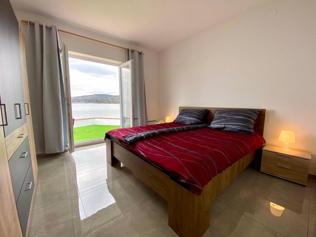 Villa Olga - Uniqe House With Private Beach Ancarano Esterno foto