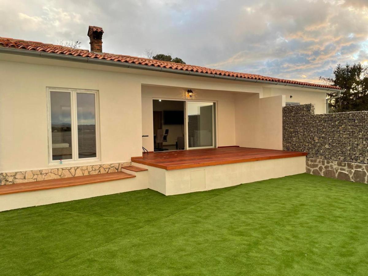 Villa Olga - Uniqe House With Private Beach Ancarano Esterno foto